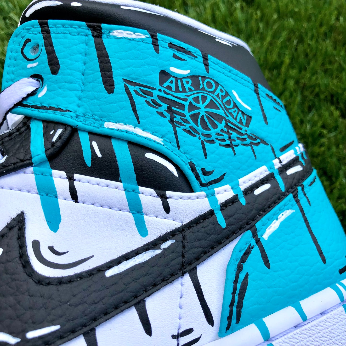 JORDAN 1 MID DRIPPY SKETCH