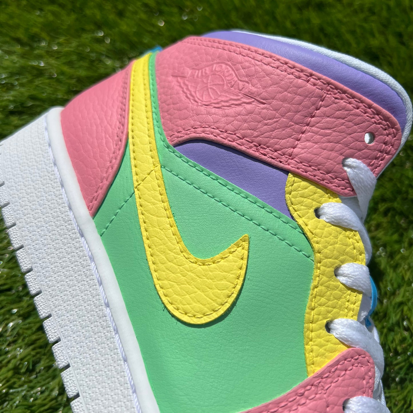 JORDAN 1 MID PASTEL