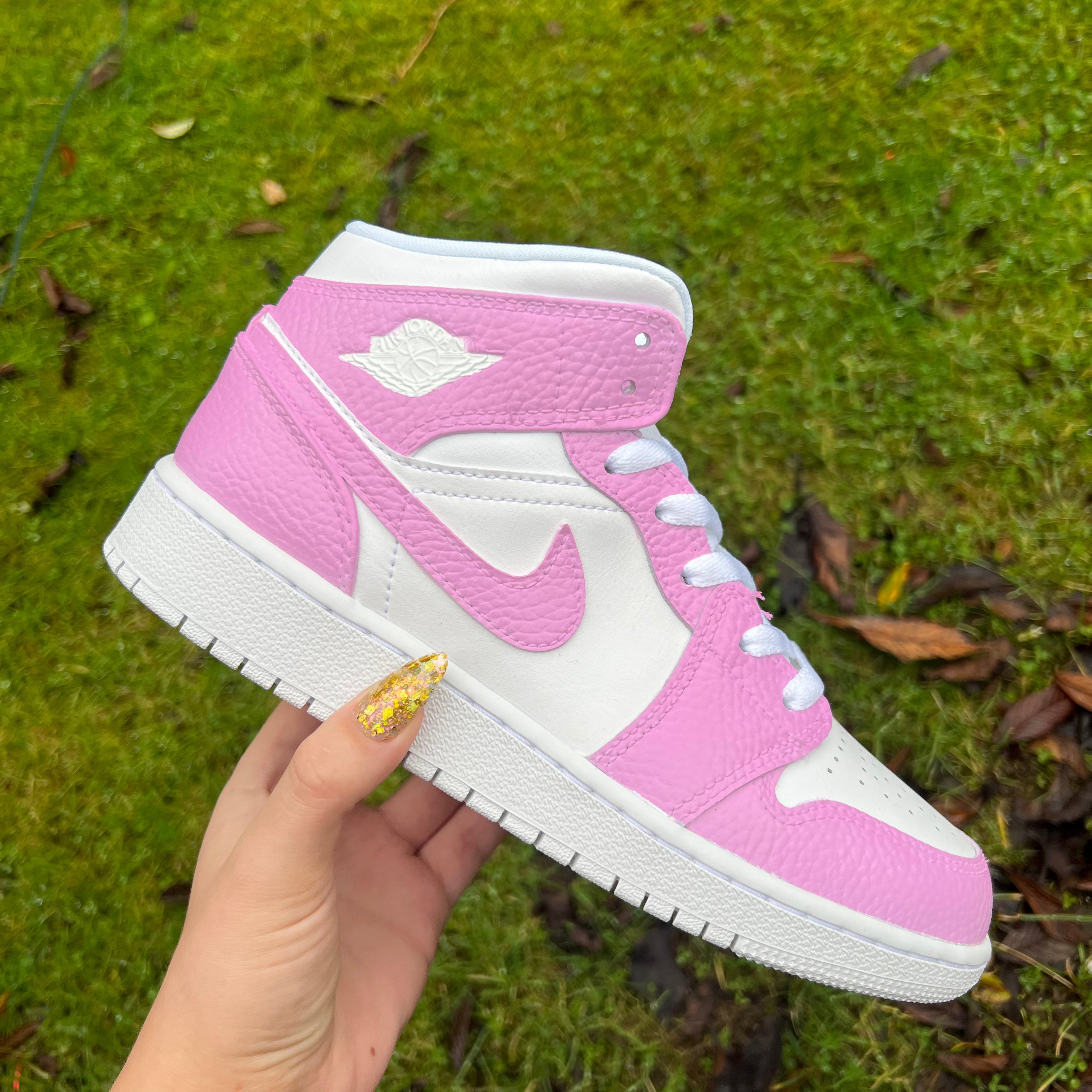 PRE-MADE COLOUR CHANGING AJ1 MID UK4.5 â Customs By G UK
