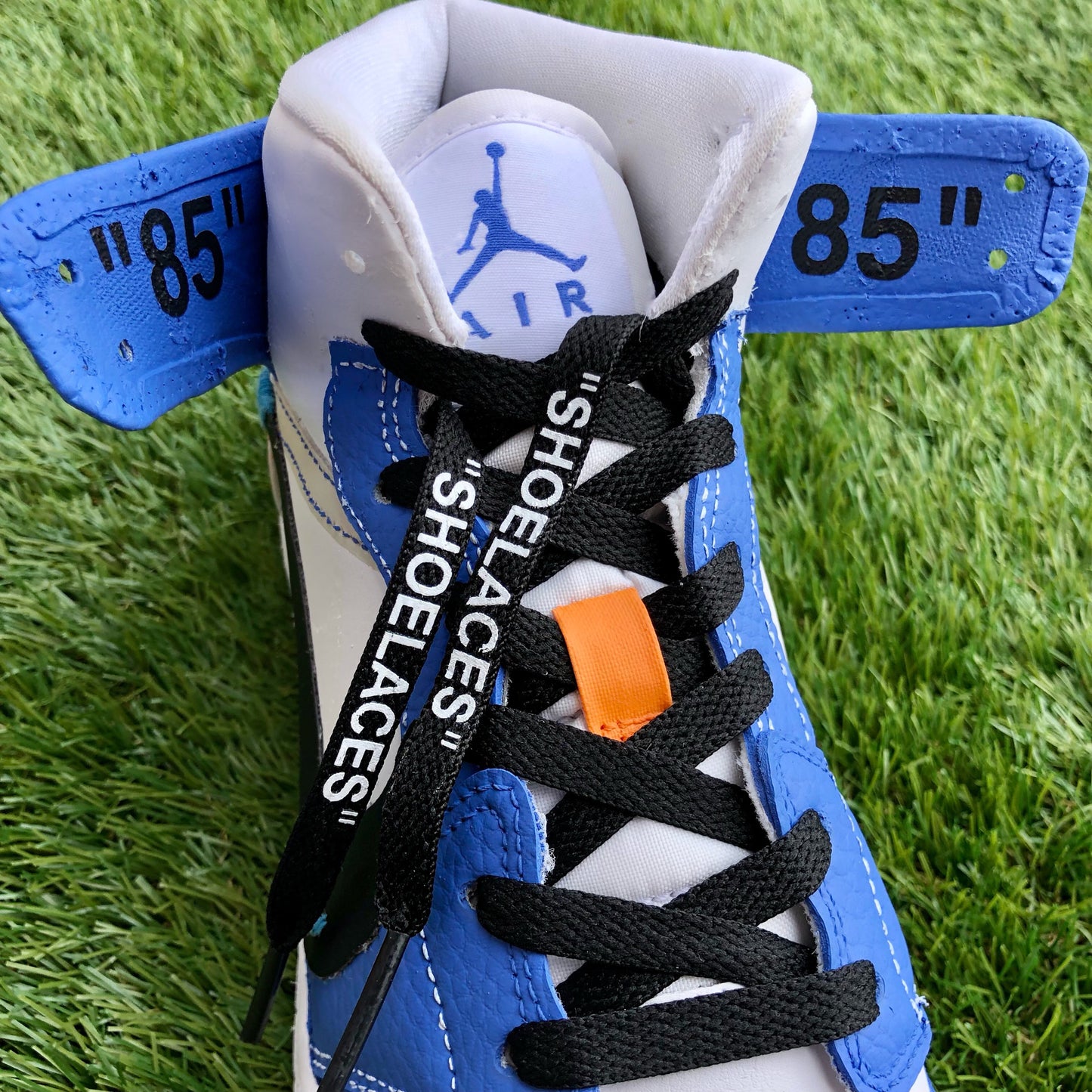 JORDAN 1 MID “ZIP TIE”