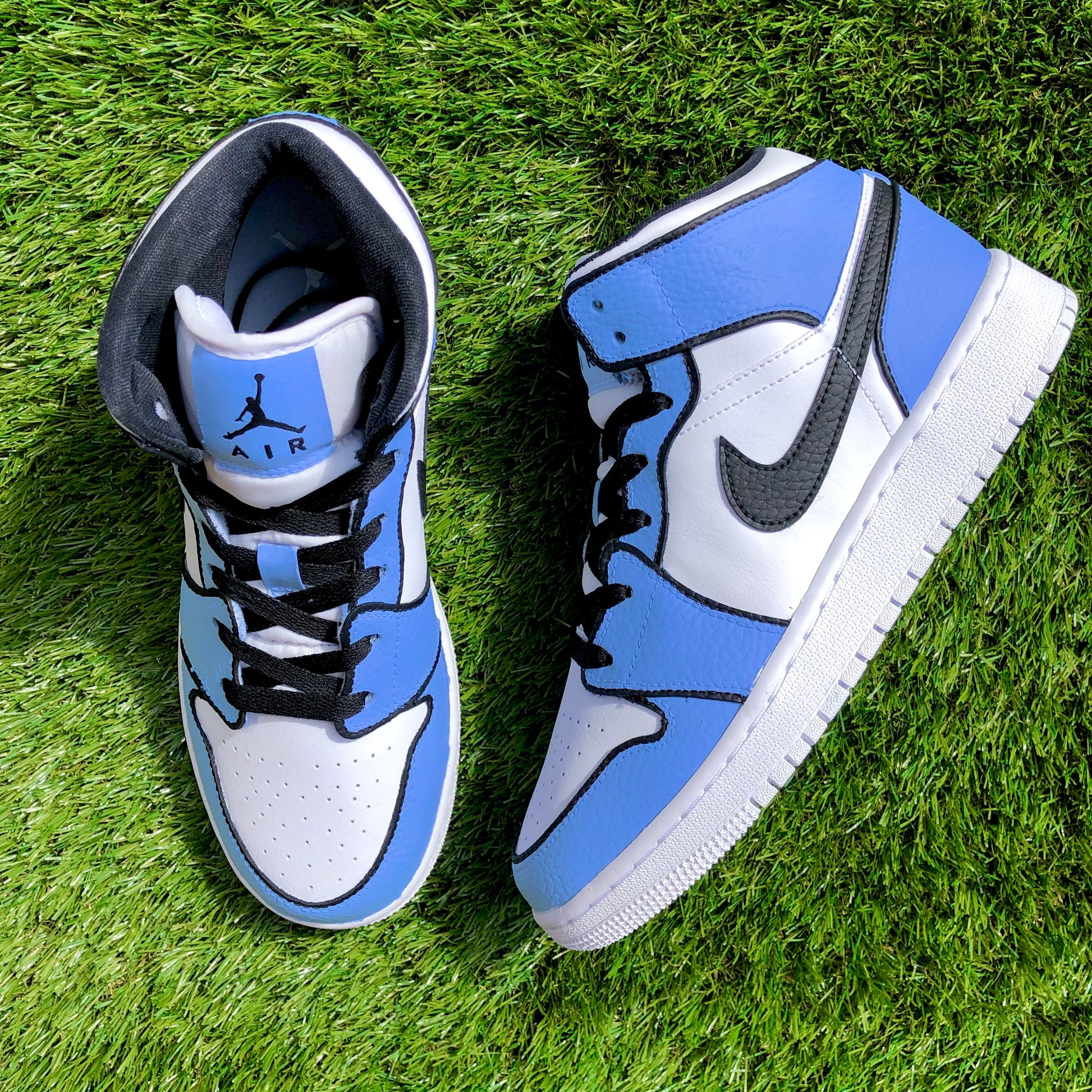 Changing Shoes Color Changing Air Jordan JORDAN MID